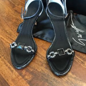 Beautiful Black Giuseppe Zanotti sandals size 7.5